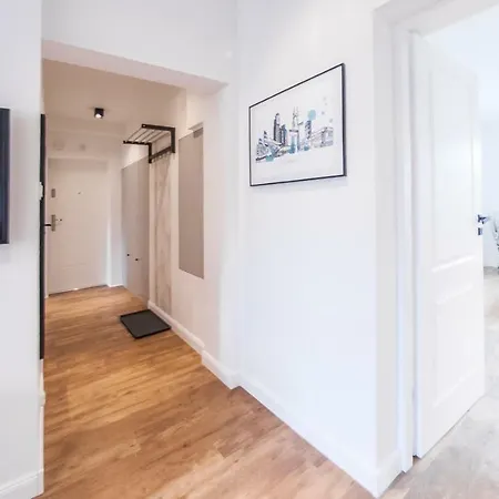 Family Luxury Comfort Old Town Apartament, 1-8, 2 Sypialnie I Salon, Parking W Cenie, Summerwinter Brand Danzica