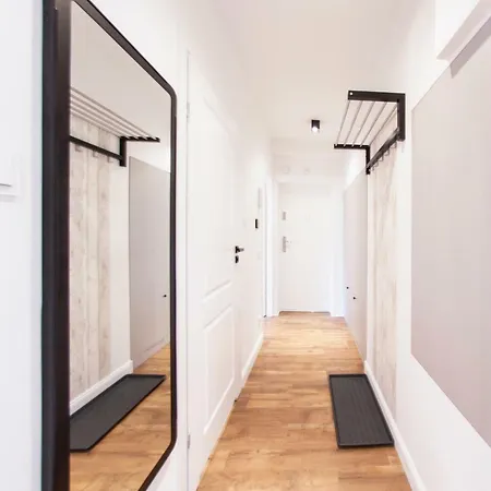 Family Luxury Comfort Old Town Apartament, 1-8, 2 Sypialnie I Salon, Parking W Cenie, Summerwinter Brand * Danzica